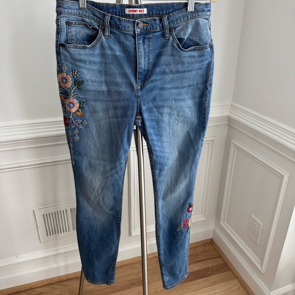 Johnny Was Women's Embroidered Mid-Rise Skinny Jeans size 29 - Picture 1 of 8
